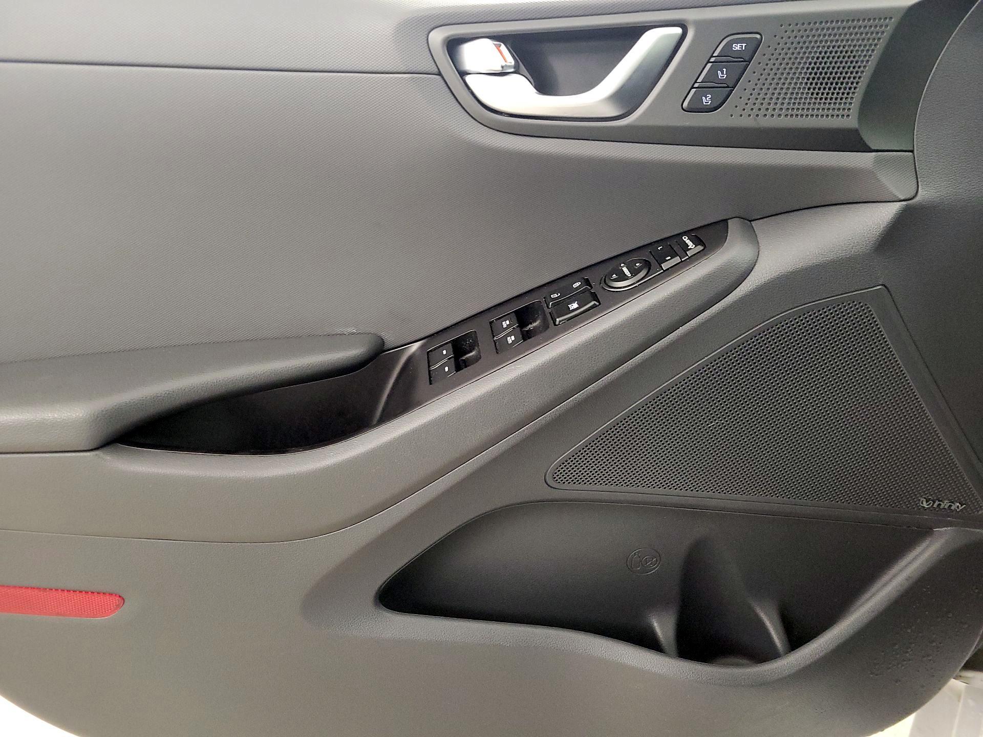 Thumbnail: 2019 Hyundai Ioniq - 12