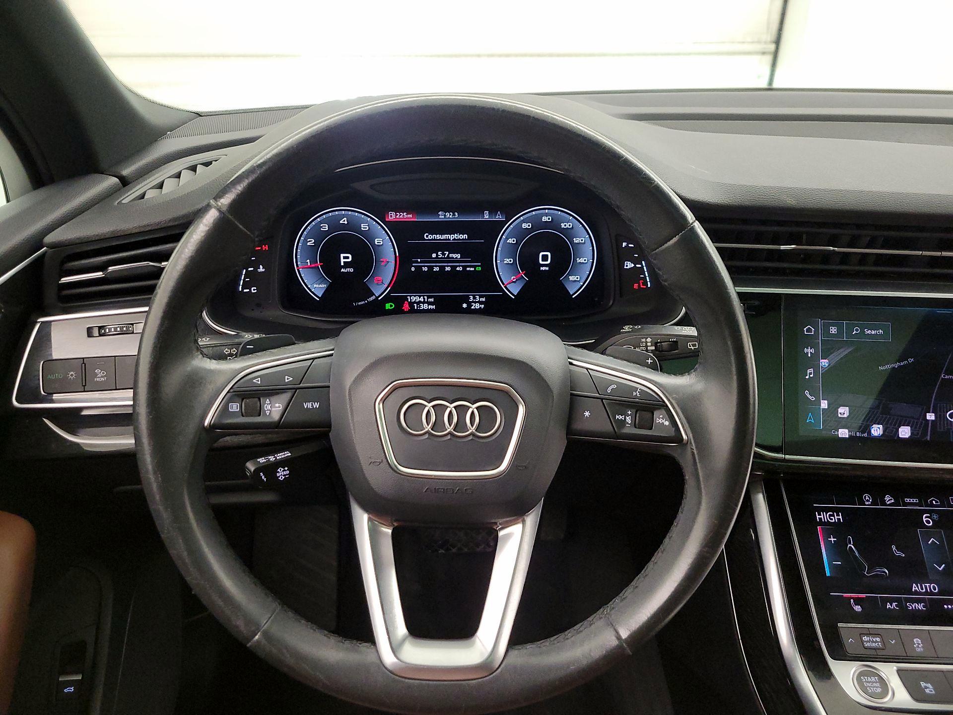 Thumbnail: 2021 Audi Q7 - 10