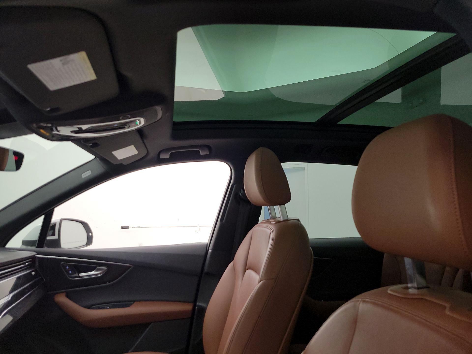 Thumbnail: 2021 Audi Q7 - 20