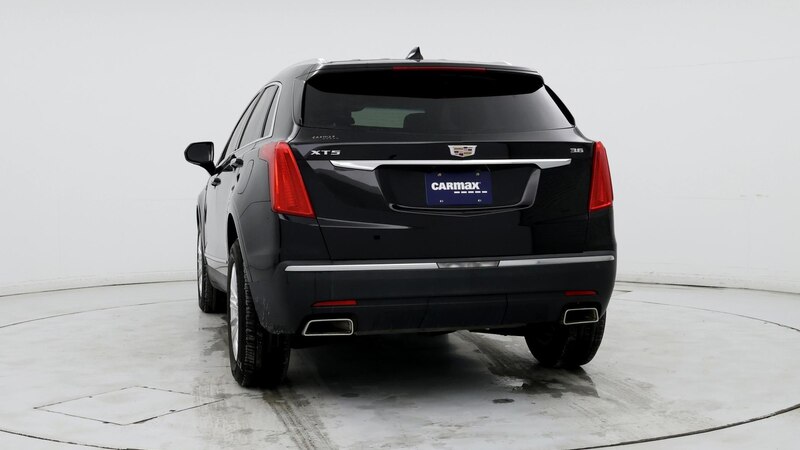 2017 Cadillac XT5  6