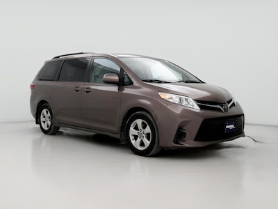 2020 Toyota Sienna LE -
                Chicago, IL