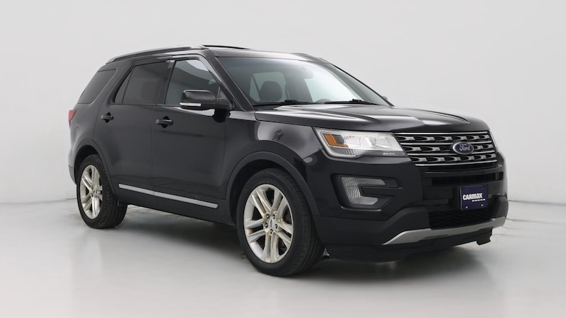 2016 Ford Explorer XLT Hero Image