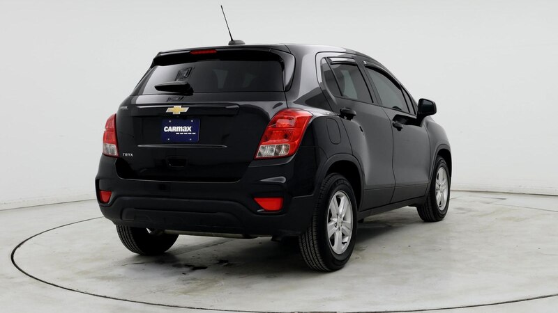 2020 Chevrolet Trax LS 8