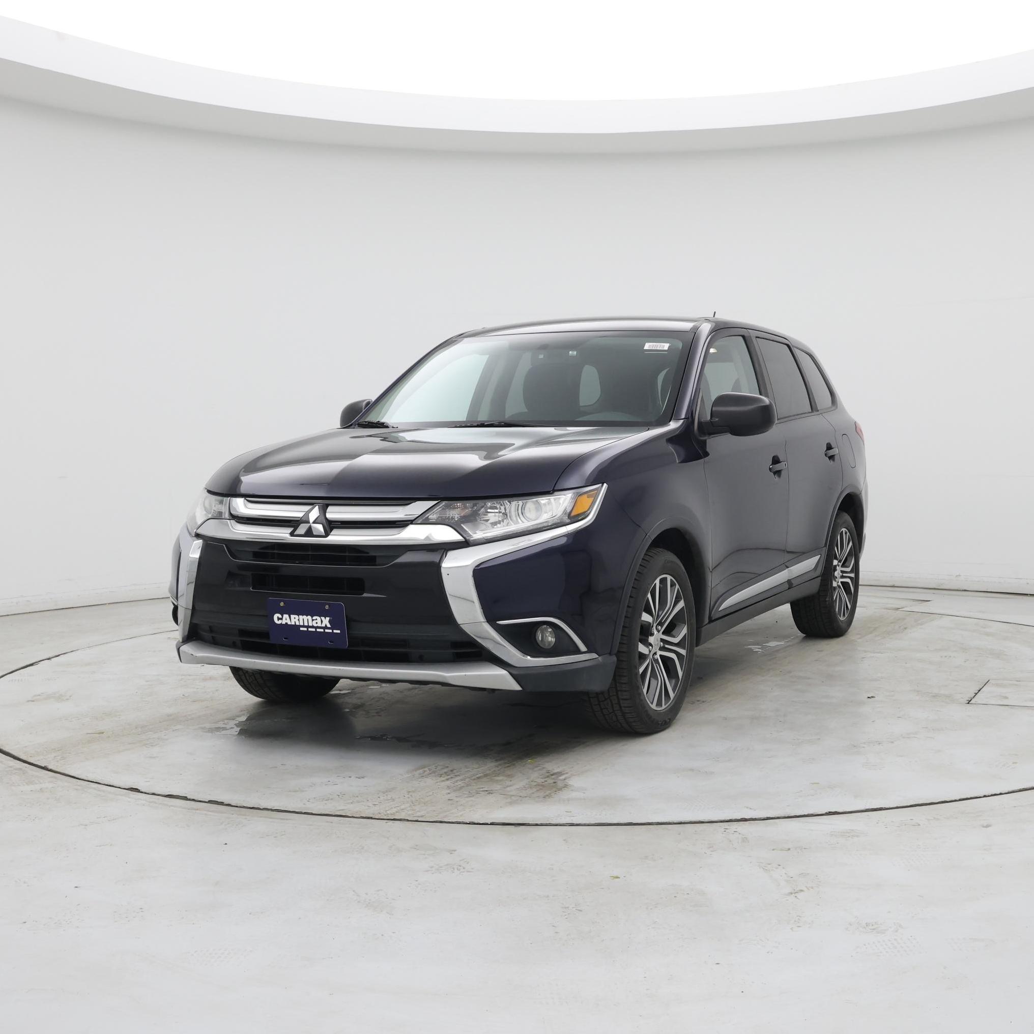 Thumbnail: 2016 Mitsubishi Outlander - 4