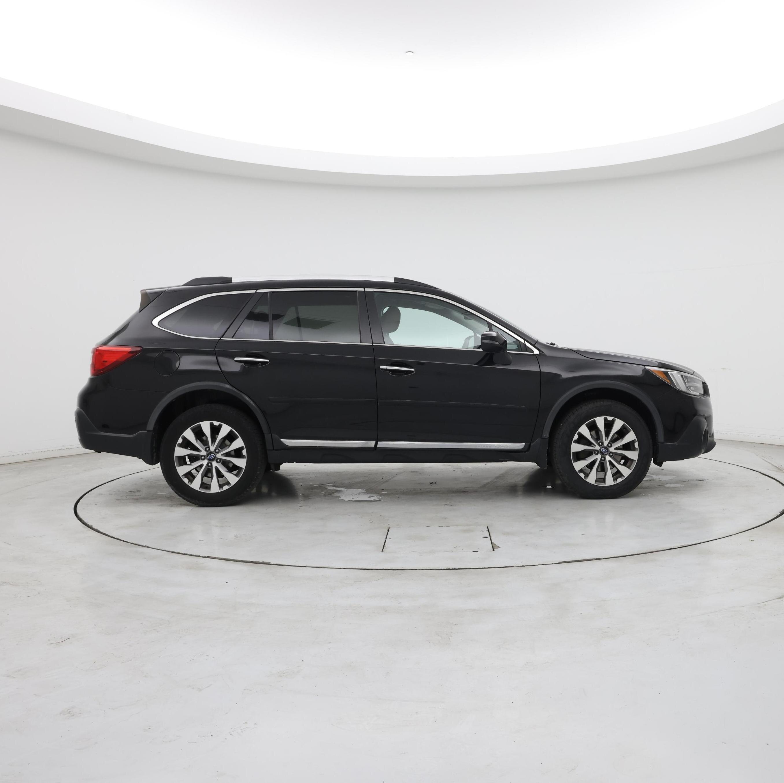 Thumbnail: 2018 Subaru Outback - 7