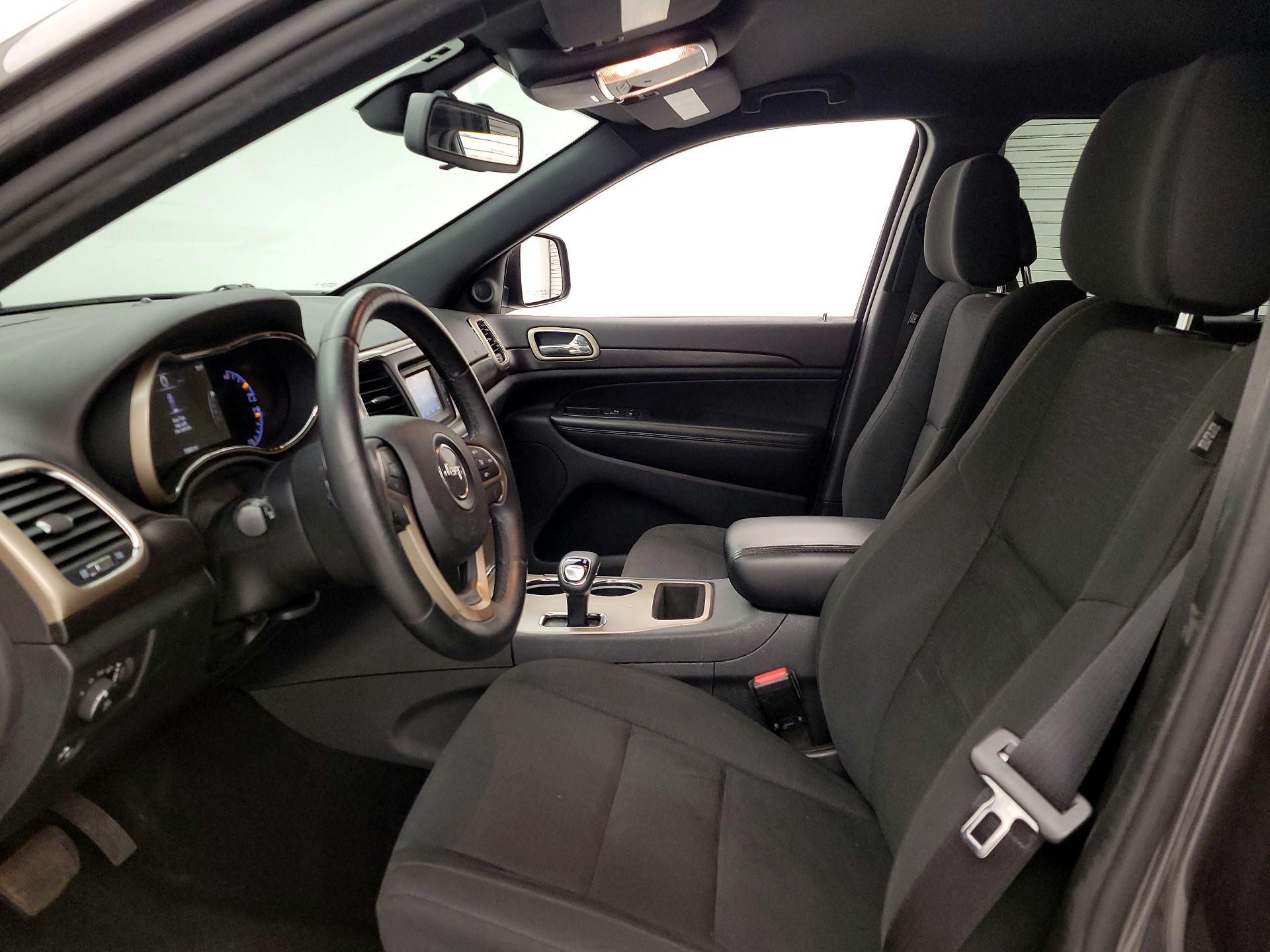 Thumbnail: 2014 Jeep Grand Cherokee - 11