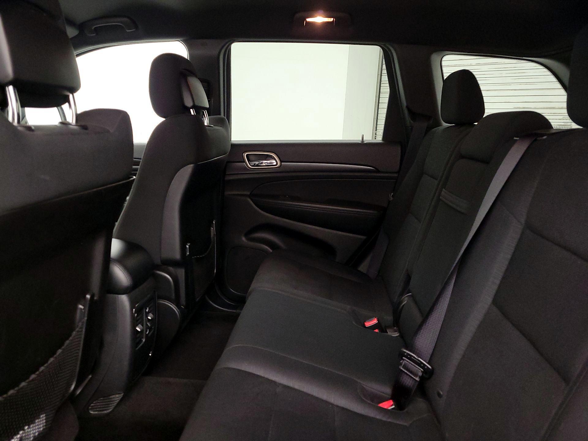 Thumbnail: 2014 Jeep Grand Cherokee - 18