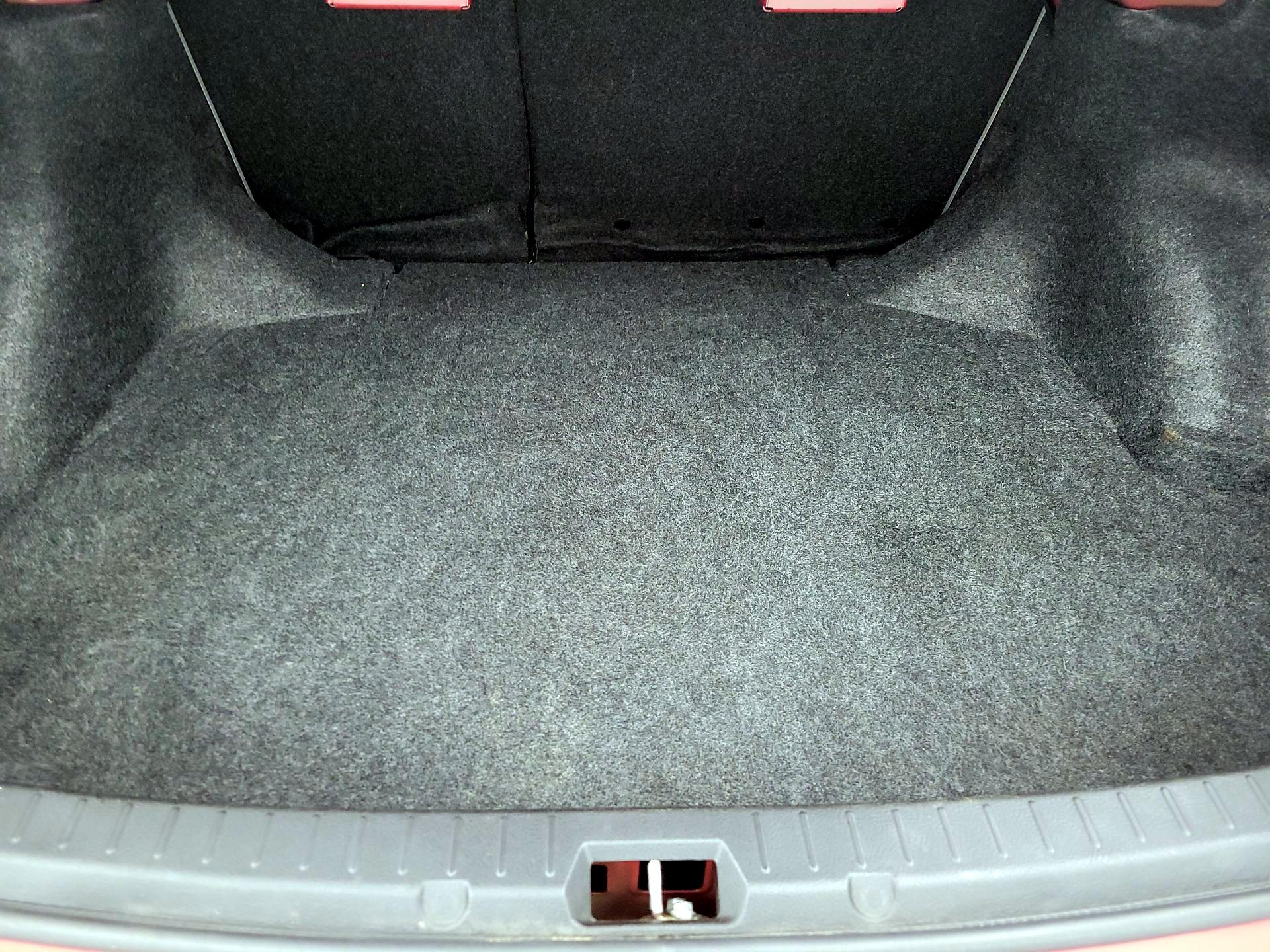 Thumbnail: 2013 Toyota Corolla - 19