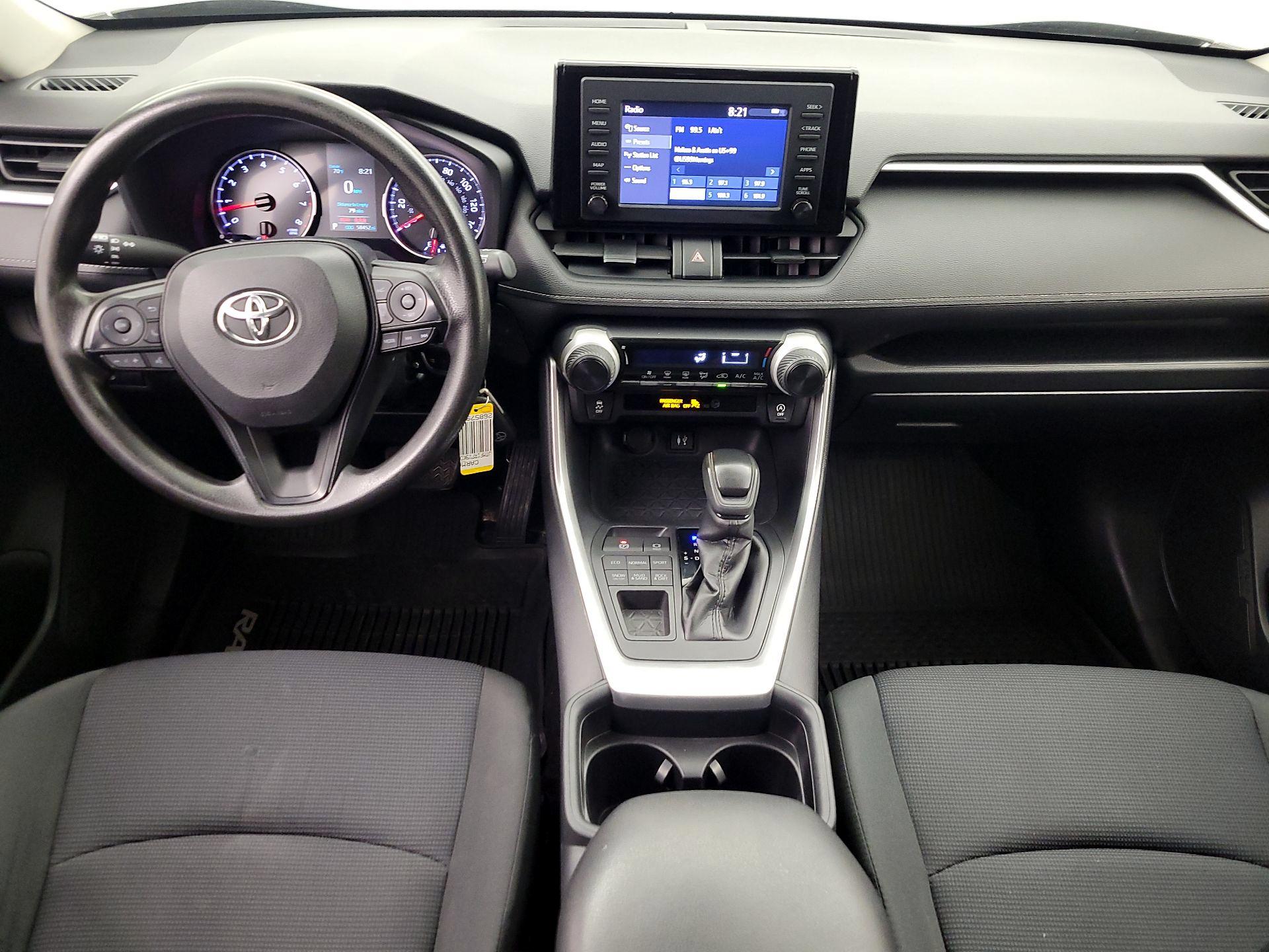 Thumbnail: 2019 Toyota RAV4 - 9