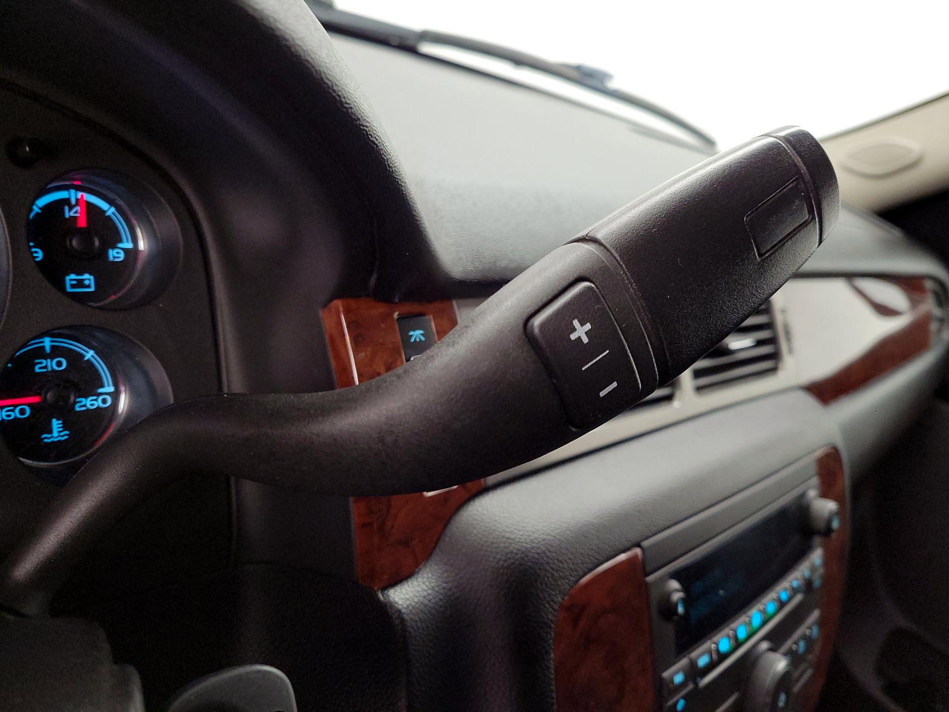 Thumbnail: 2013 Chevrolet Tahoe - 16