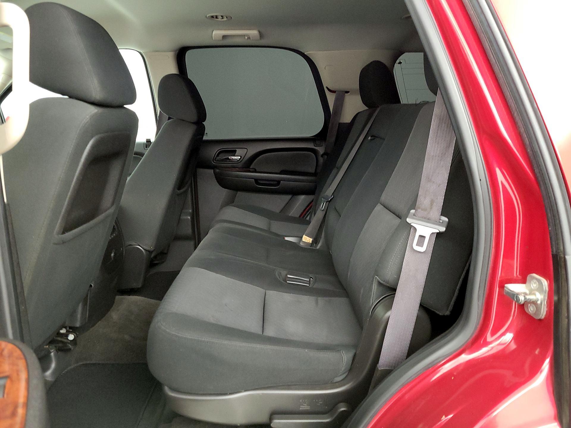 Thumbnail: 2013 Chevrolet Tahoe - 18