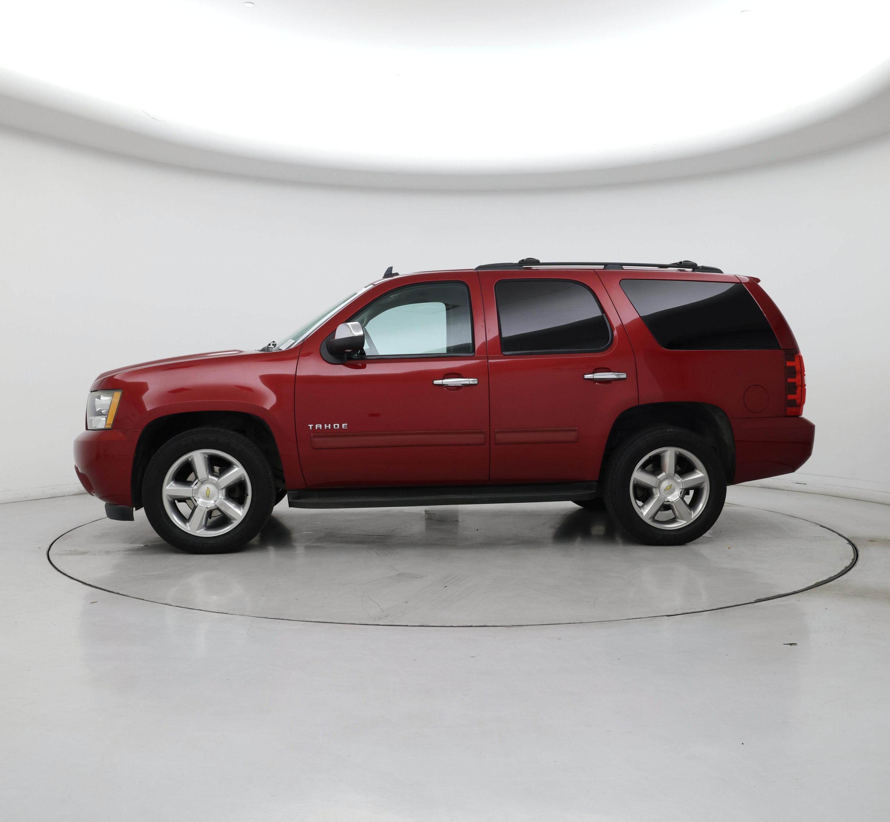 Thumbnail: 2013 Chevrolet Tahoe - 3