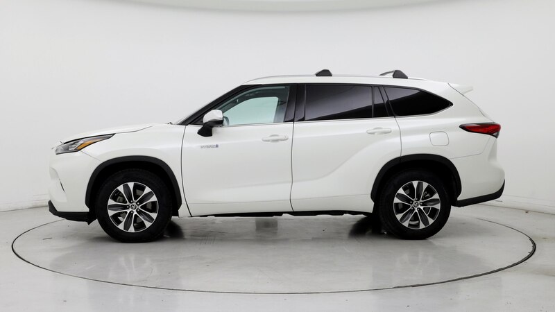 2020 Toyota Highlander XLE 3