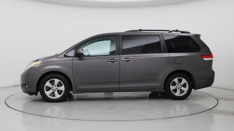 2013 Toyota Sienna LE 3