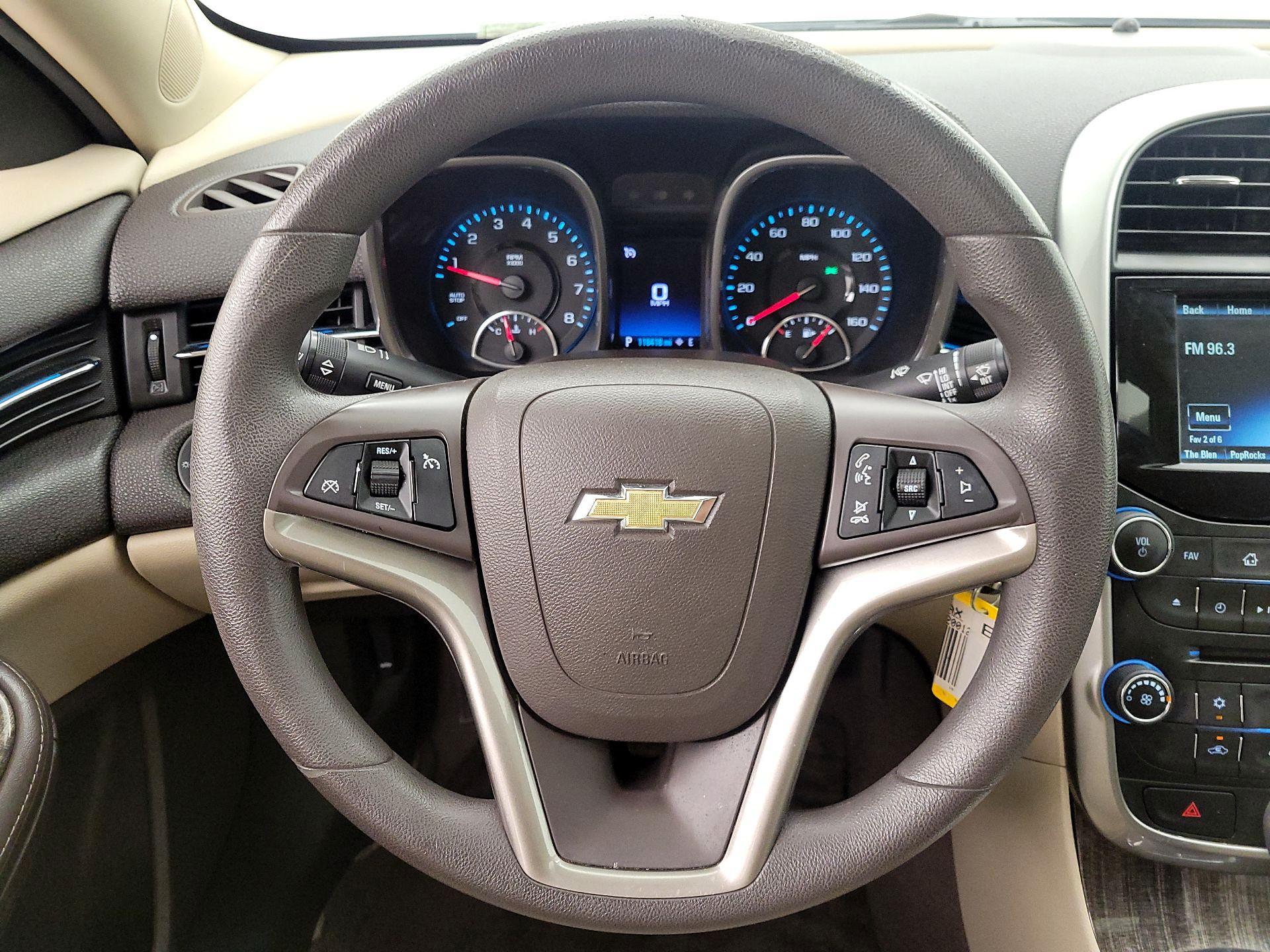 Thumbnail: 2015 Chevrolet Malibu - 10