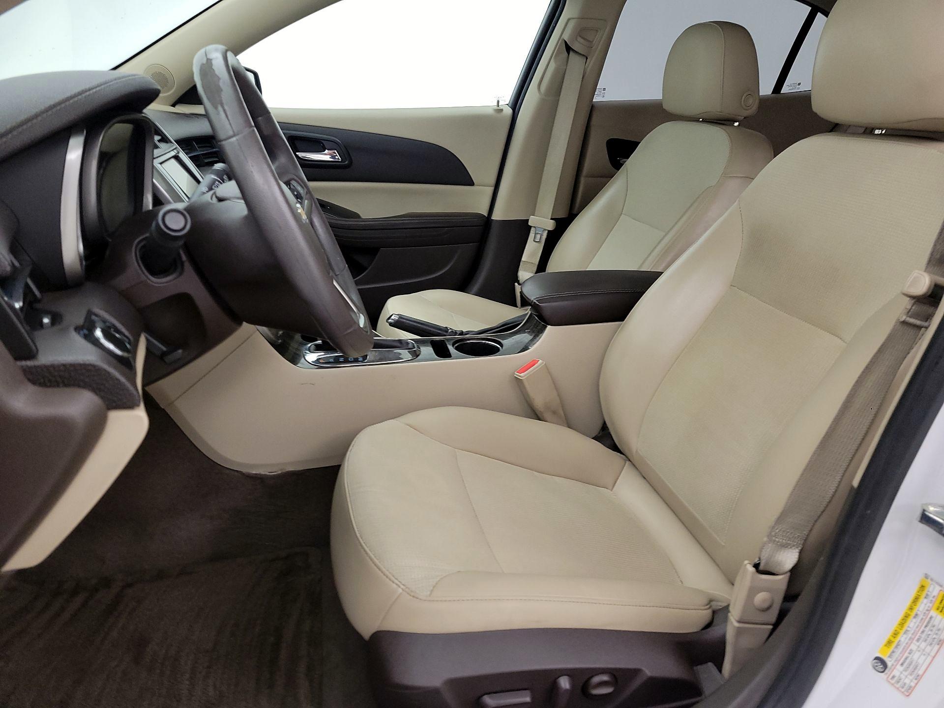 Thumbnail: 2015 Chevrolet Malibu - 11