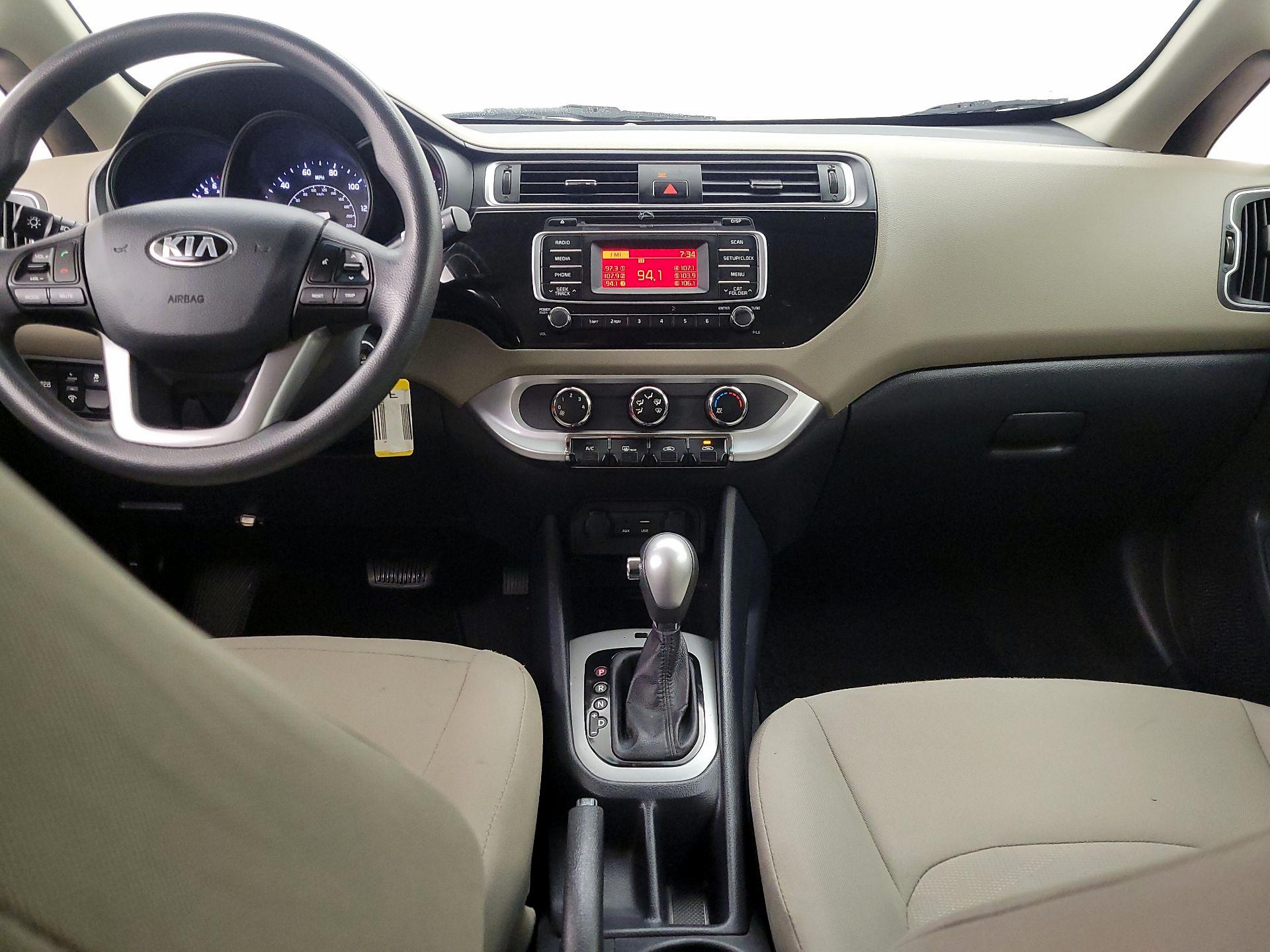 Thumbnail: 2016 Kia Rio - 9