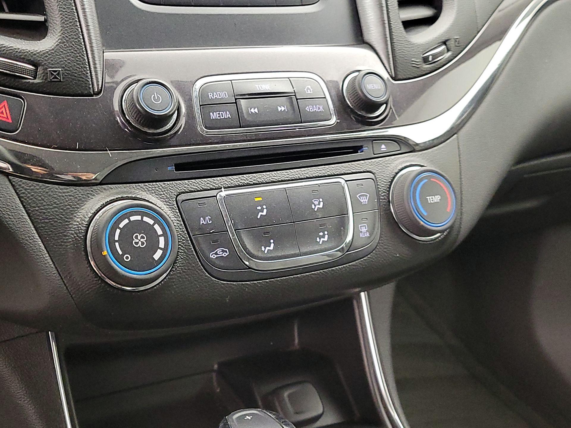 Thumbnail: 2014 Chevrolet Impala - 14