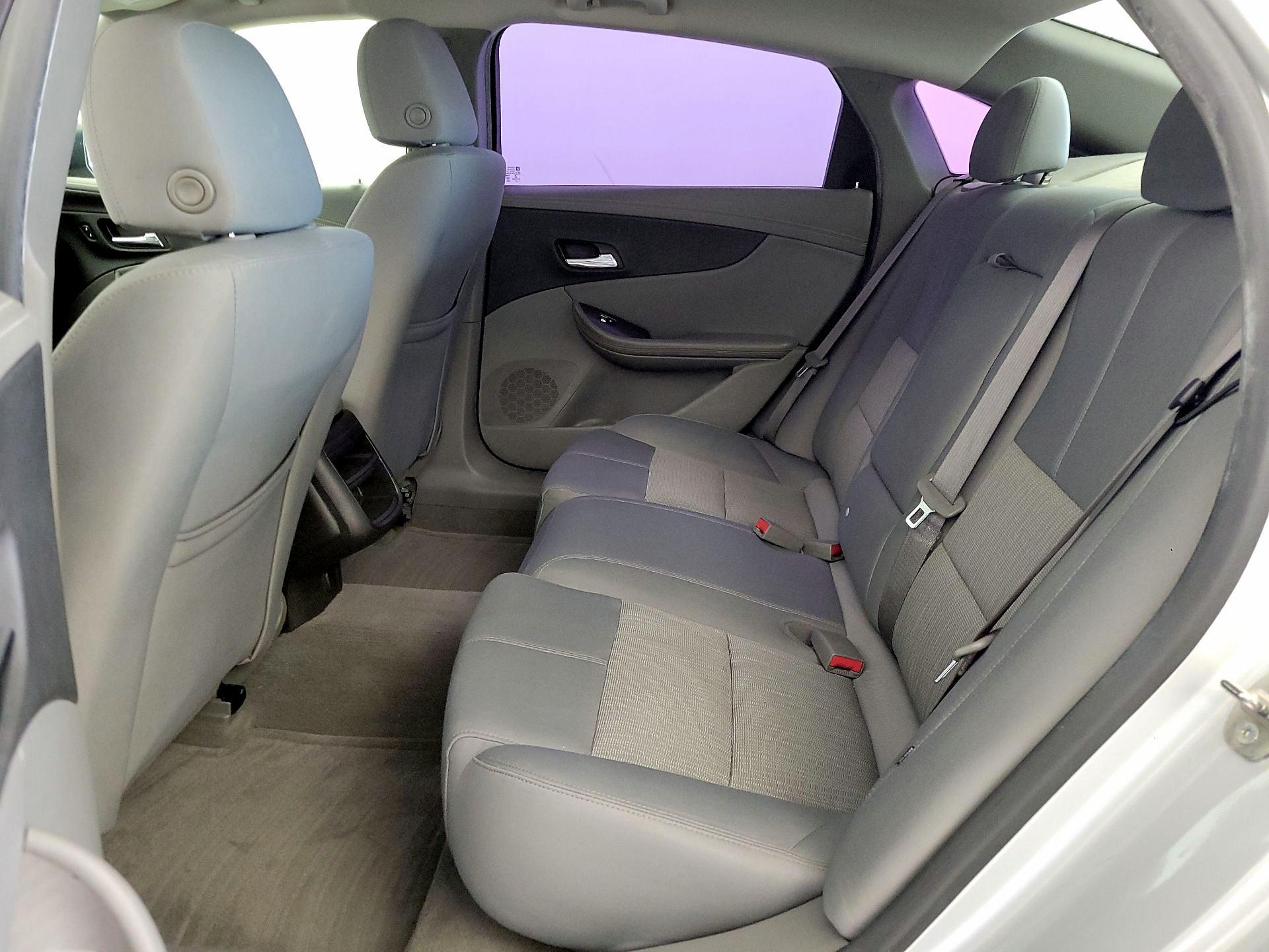 Thumbnail: 2014 Chevrolet Impala - 17