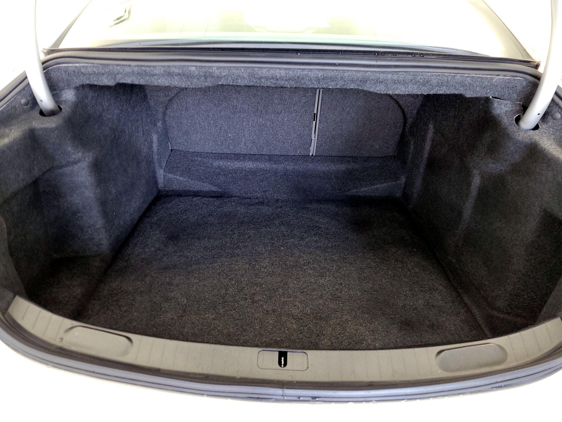 Thumbnail: 2014 Chevrolet Impala - 18