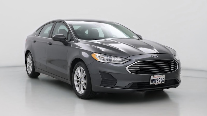 2019 Ford Fusion SE Hero Image