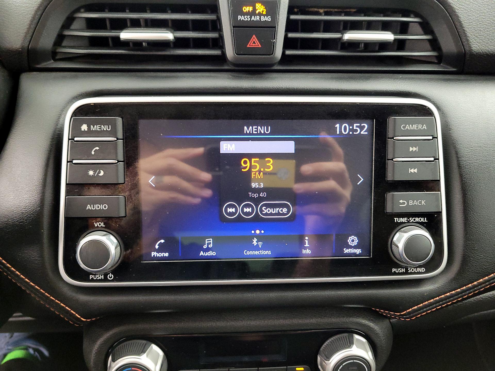 Thumbnail: 2020 Nissan Versa - 15