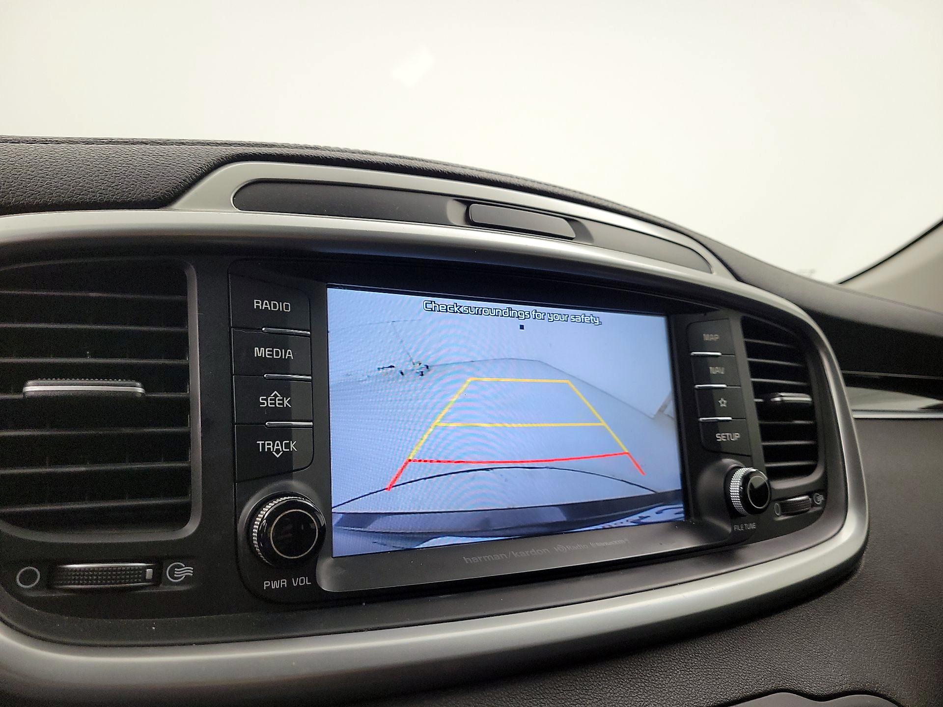 Thumbnail: 2019 Kia Sorento - 14