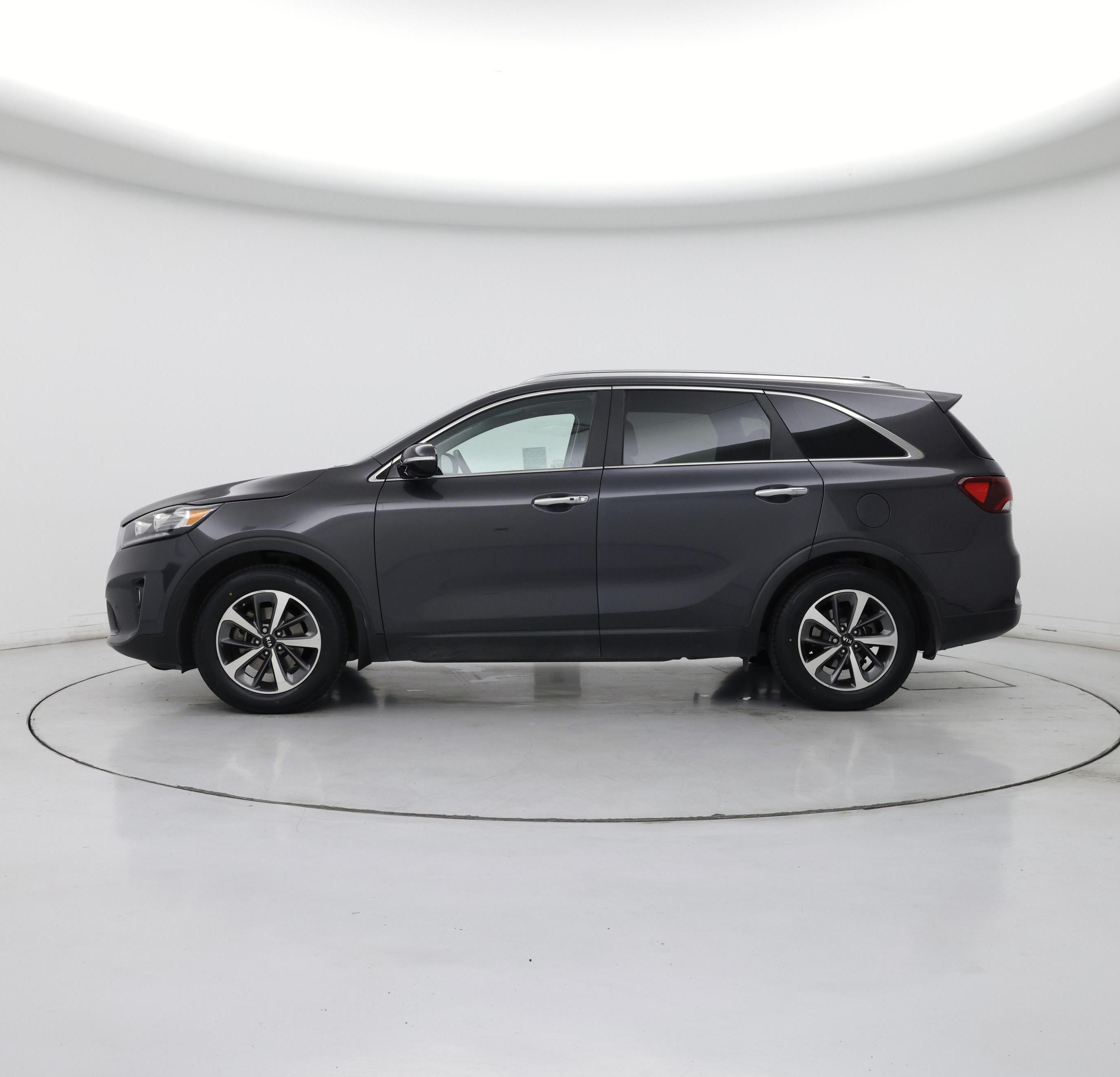 Thumbnail: 2019 Kia Sorento - 3