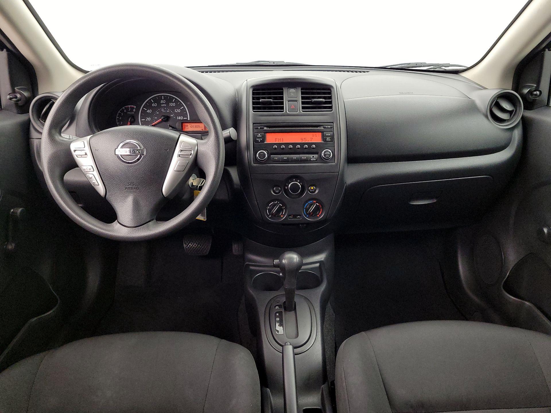 Thumbnail: 2015 Nissan Versa - 9