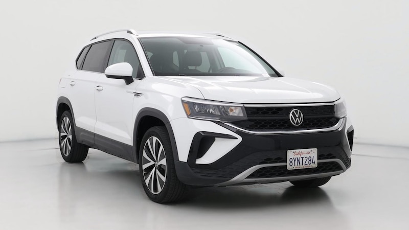 2022 Volkswagen Taos SE Hero Image