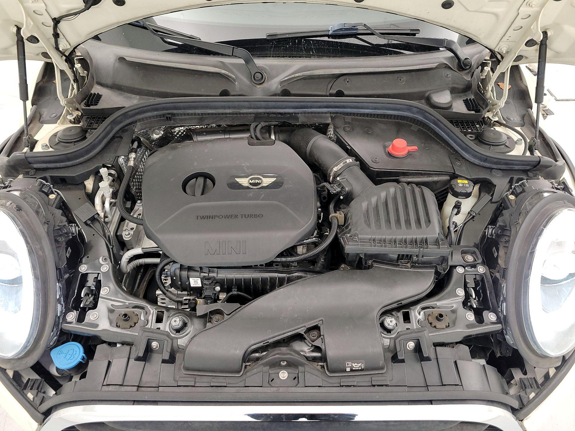 Thumbnail: 2017 MINI Cooper Hardtop - 20