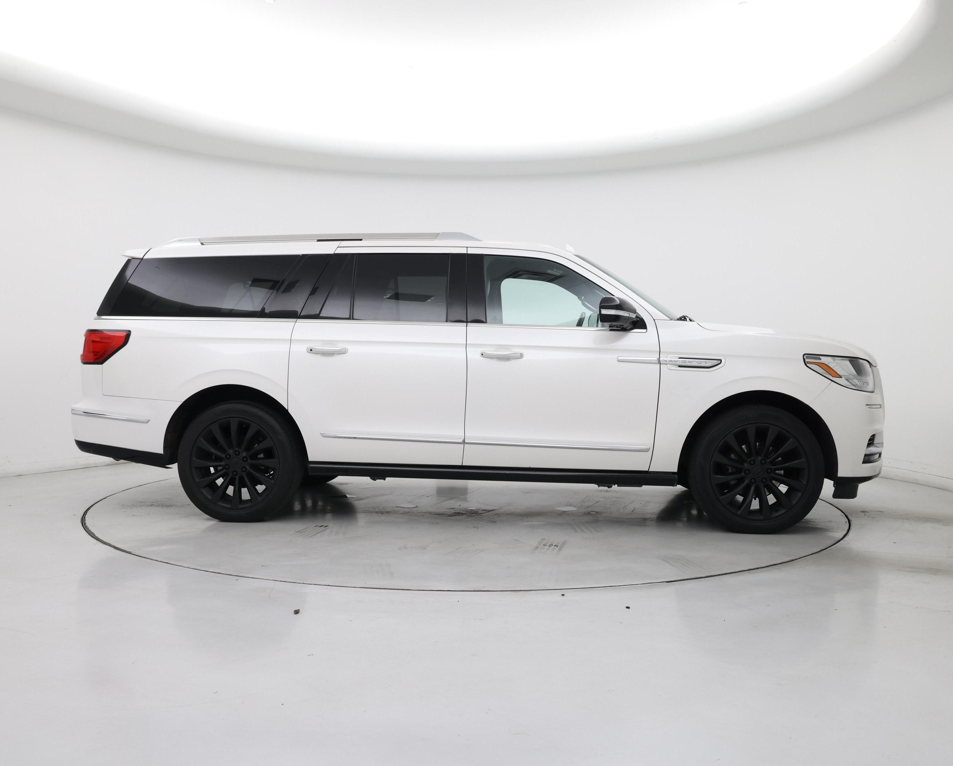 Thumbnail: 2018 Lincoln Navigator L - 7
