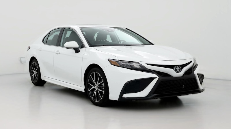 2024 Toyota Camry SE Hero Image