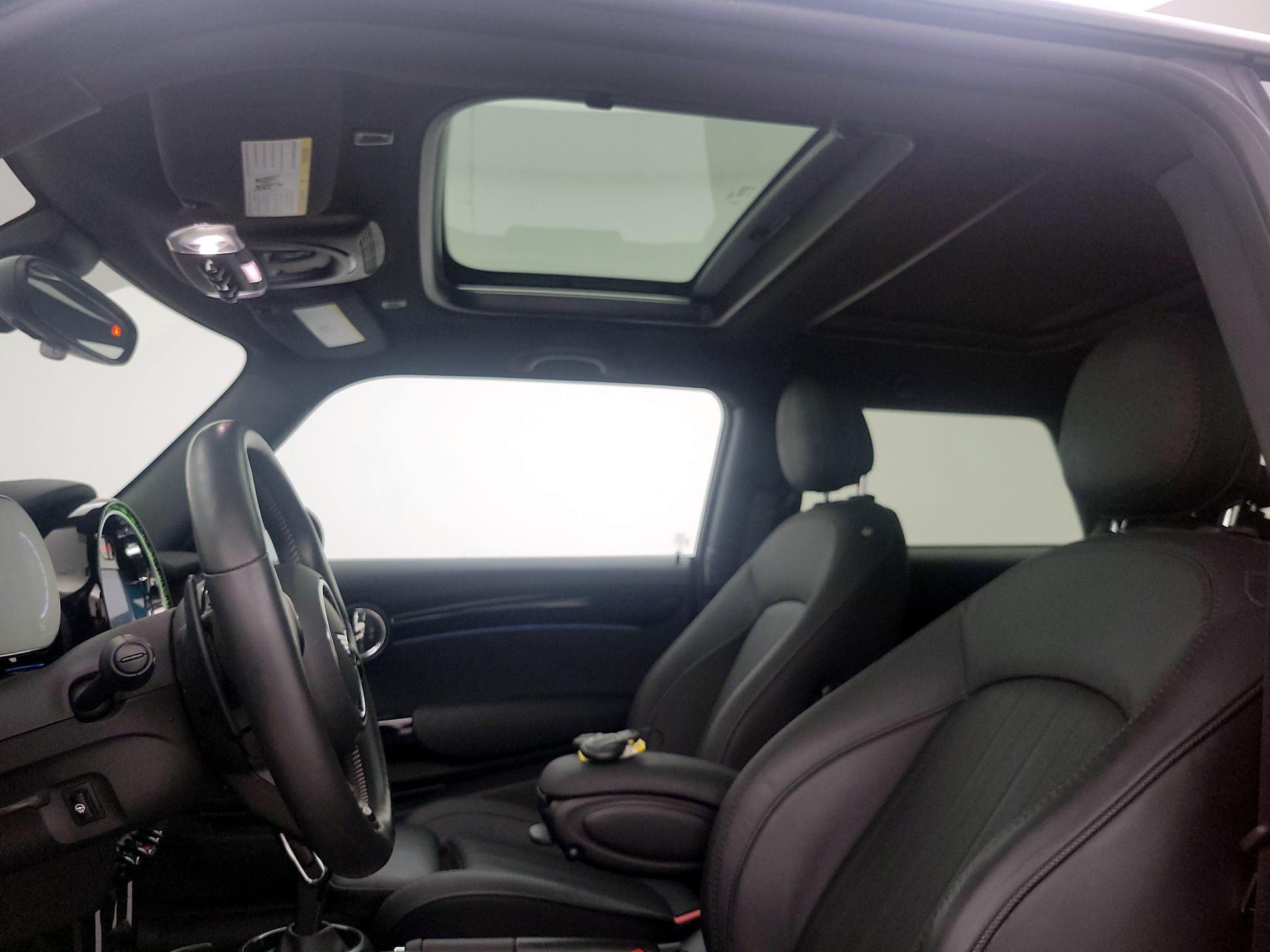 Thumbnail: 2022 MINI Cooper Hardtop - 20