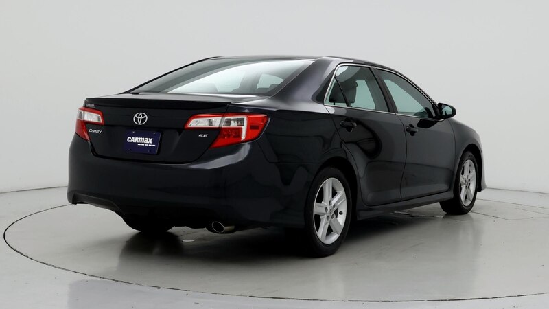 2014 Toyota Camry SE 8