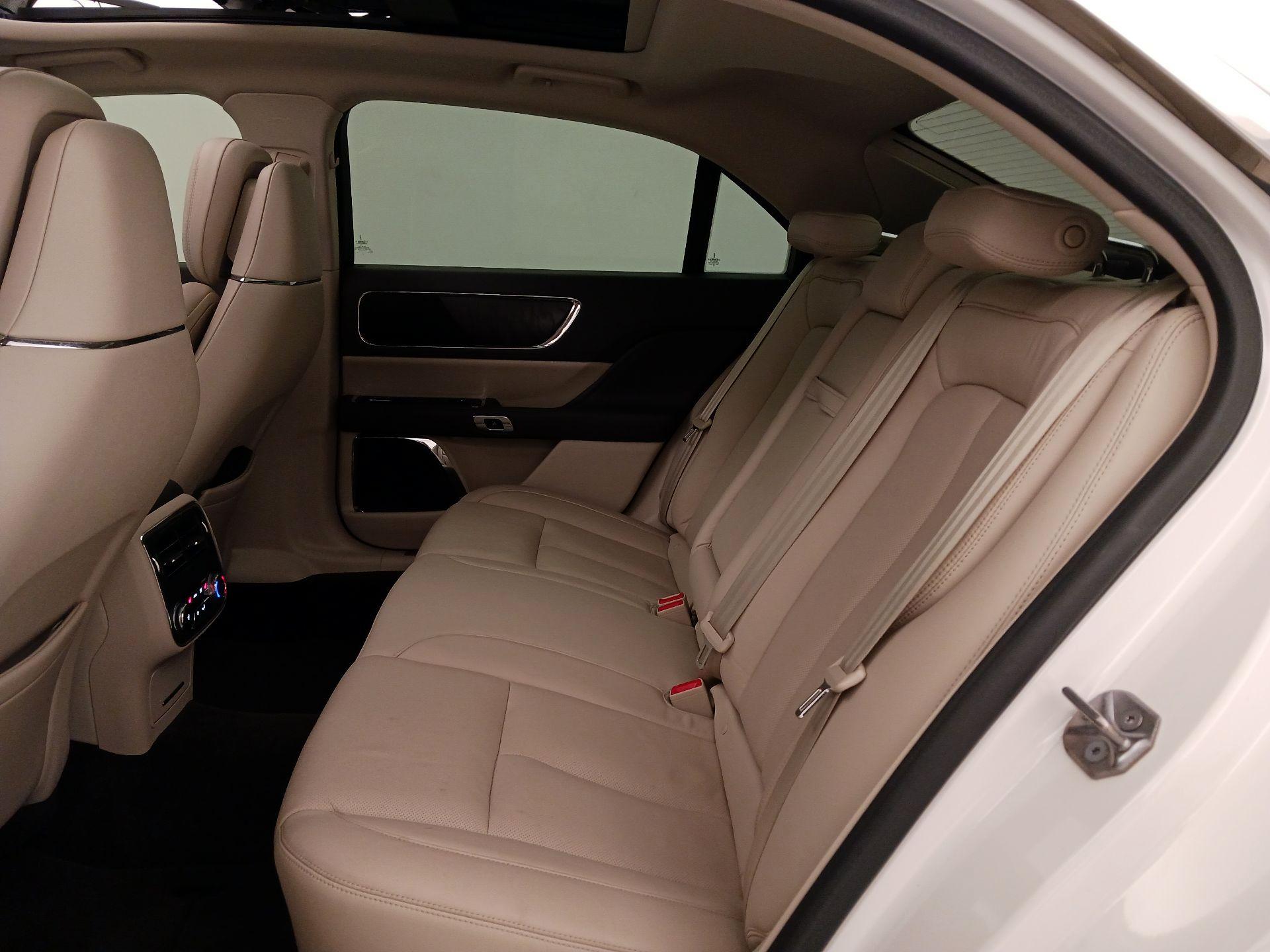 Thumbnail: 2017 Lincoln Continental - 20