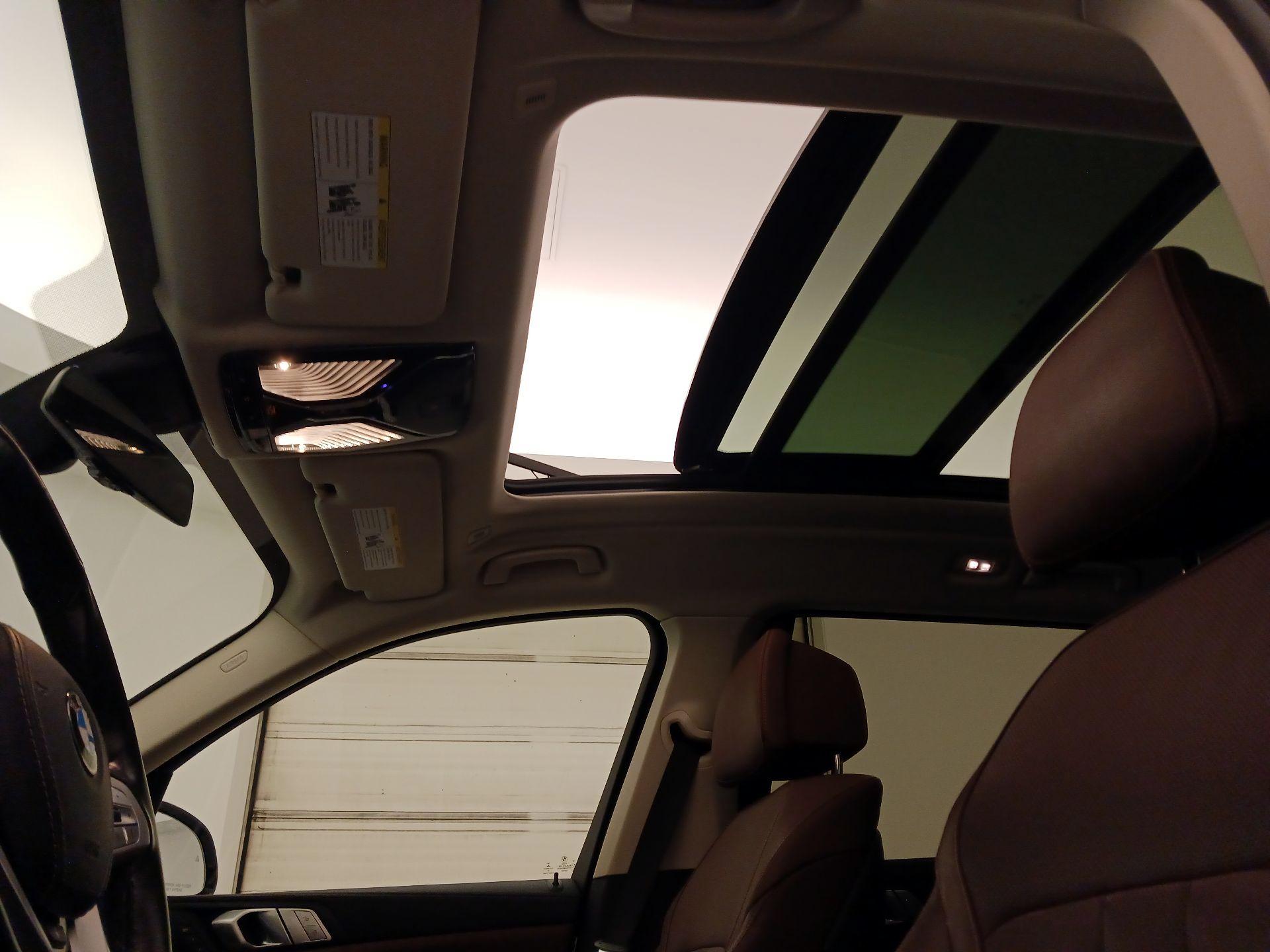 Thumbnail: 2020 BMW X7 - 20