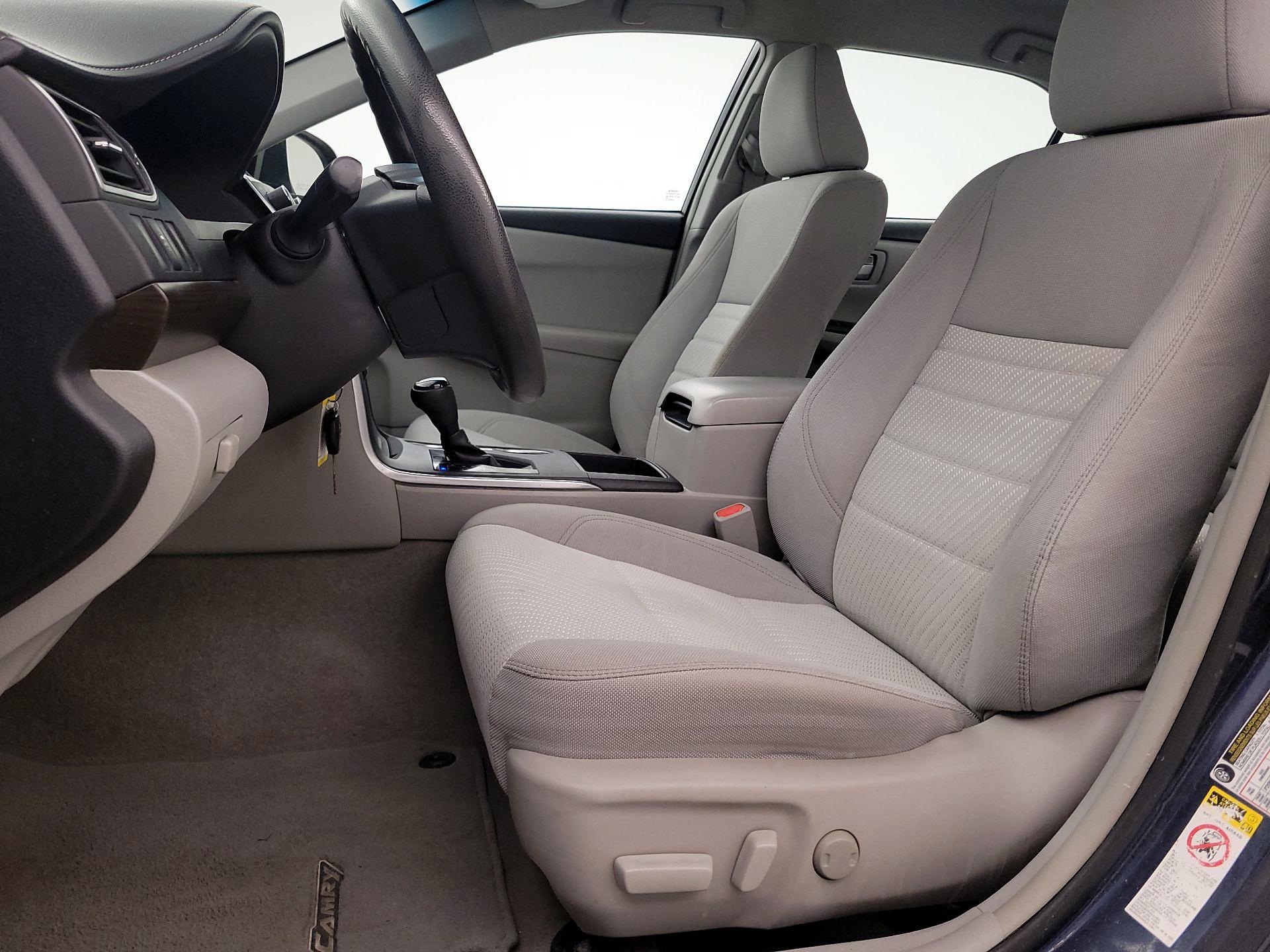Thumbnail: 2016 Toyota Camry - 11