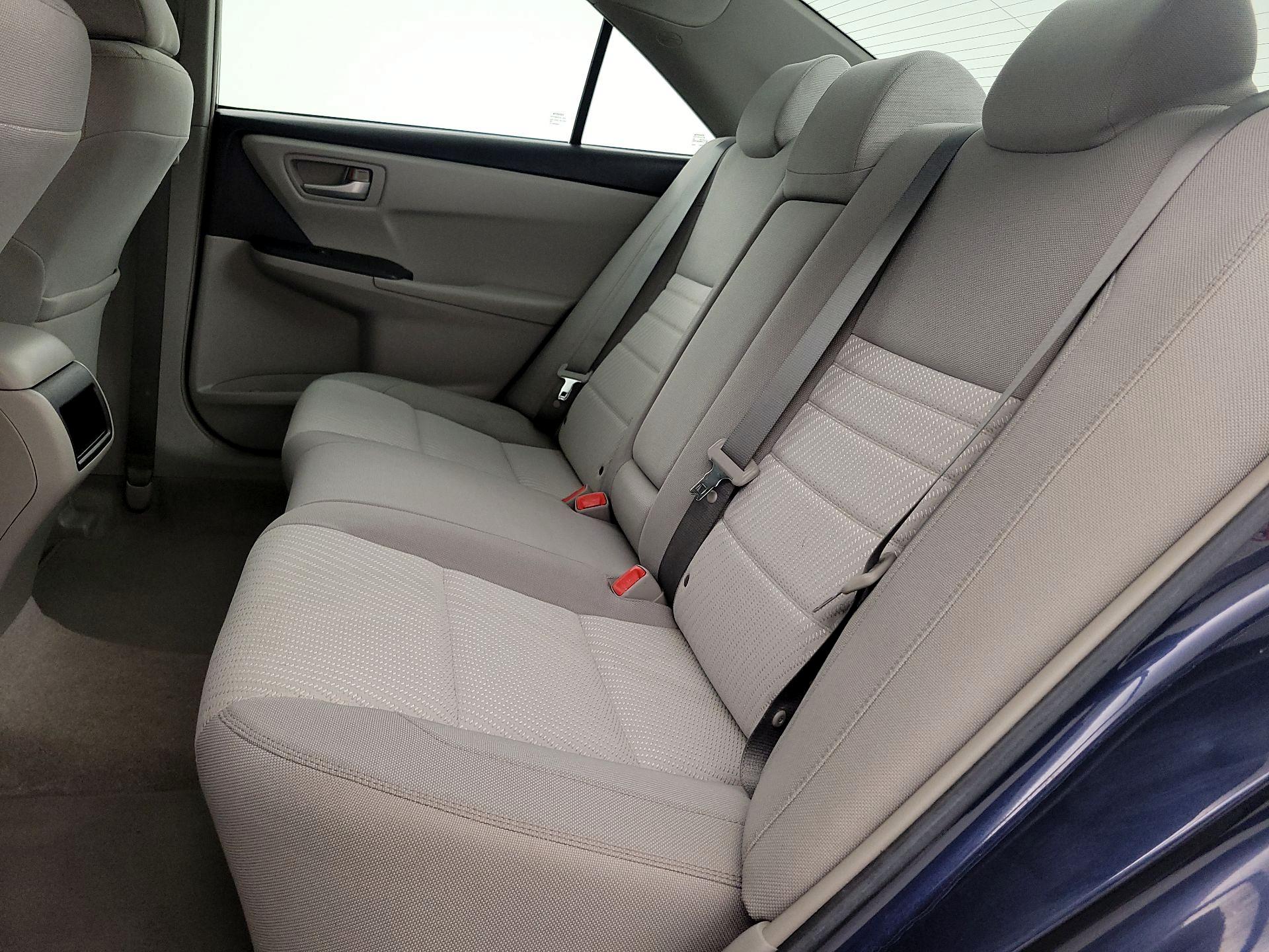 Thumbnail: 2016 Toyota Camry - 19