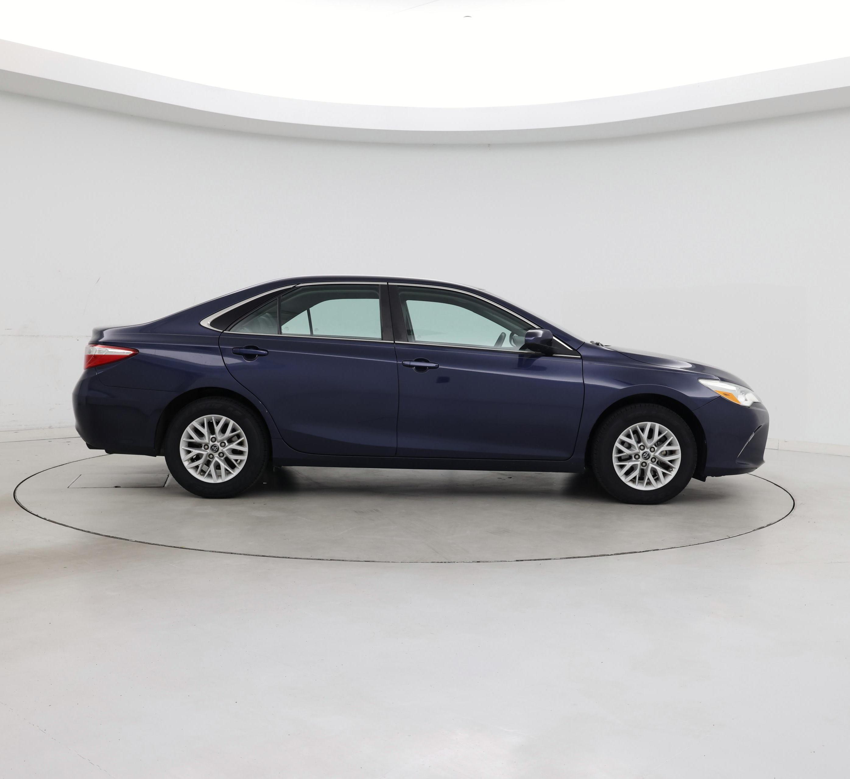 Thumbnail: 2016 Toyota Camry - 7