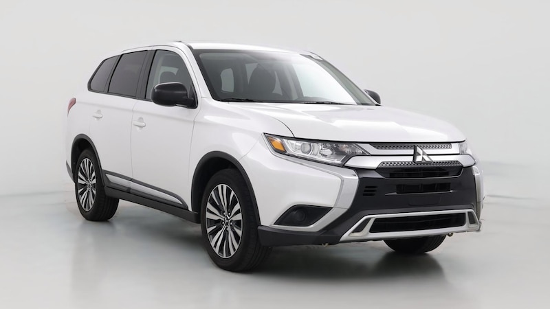 2020 Mitsubishi Outlander ES Hero Image