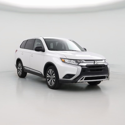 White 2020 Mitsubishi Outlander ES