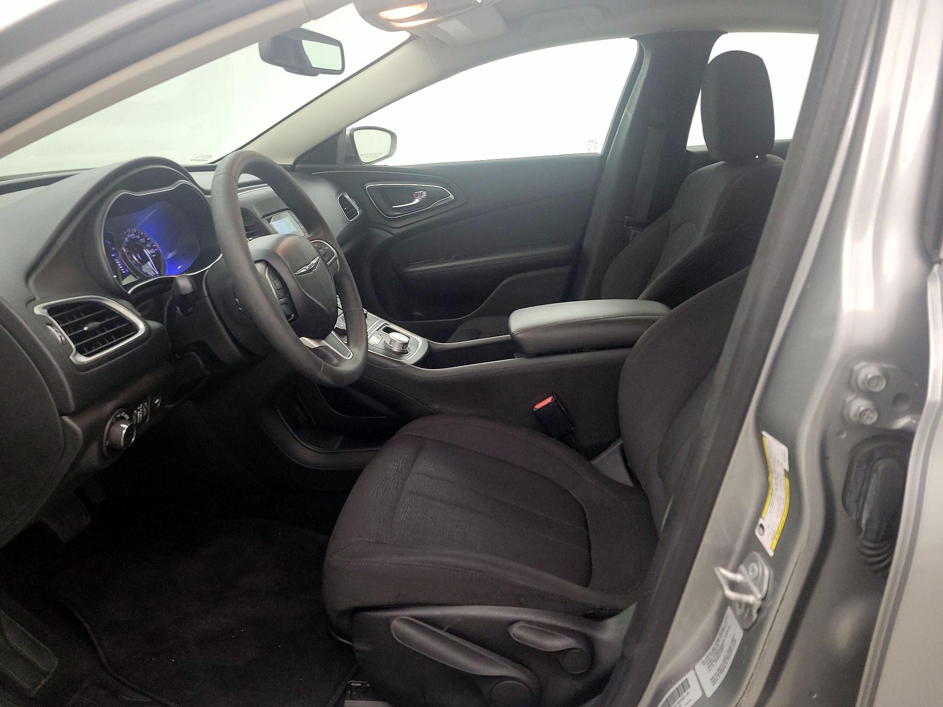 Thumbnail: 2015 Chrysler 200 - 11