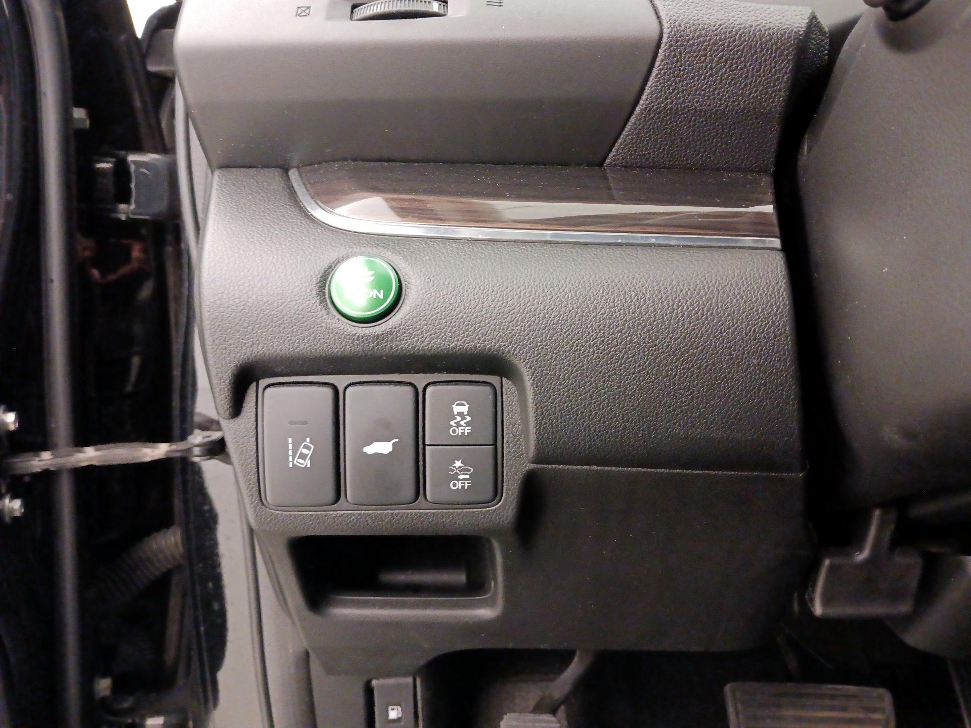 Thumbnail: 2015 Honda CR-V - 11