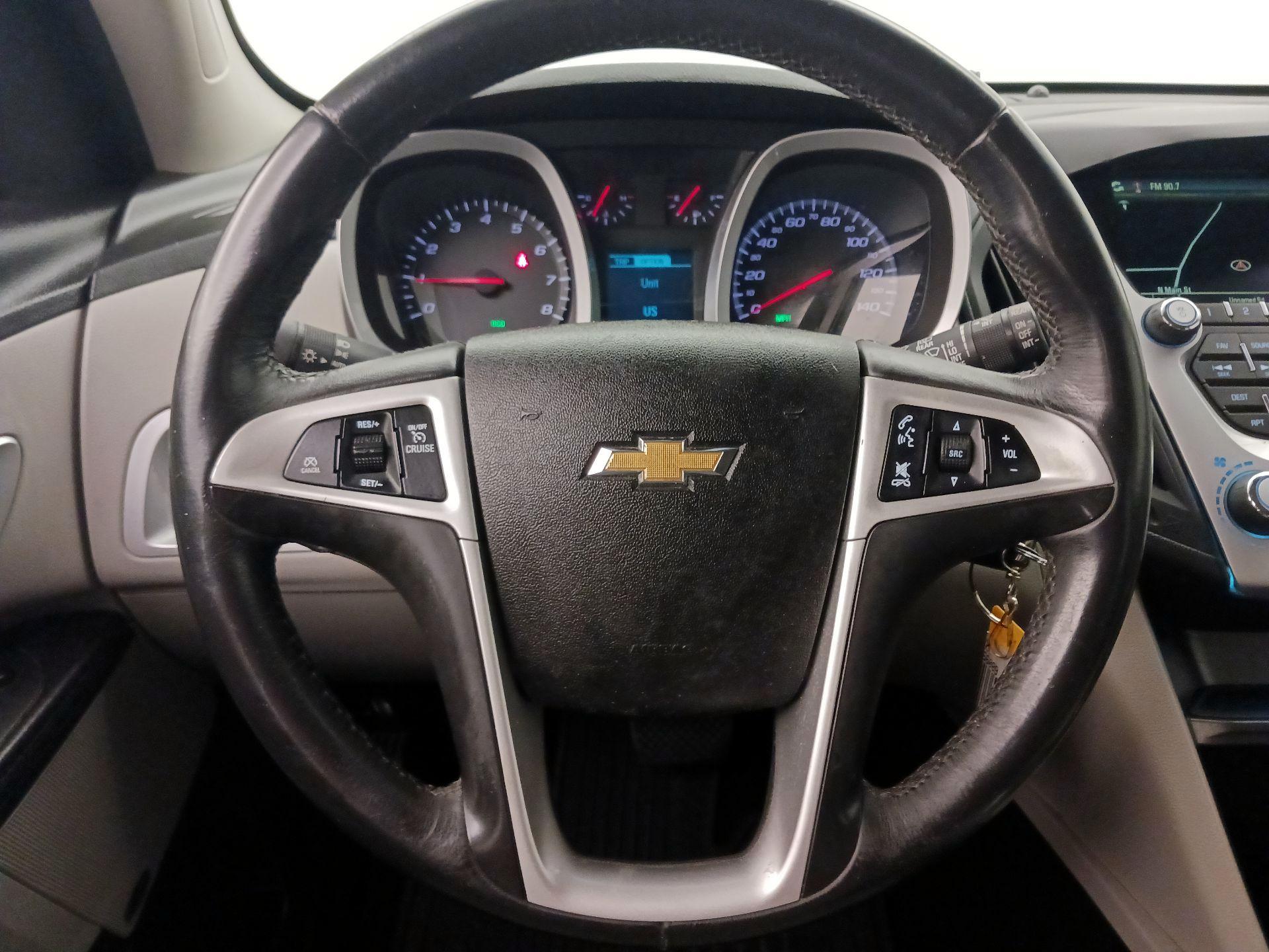 Thumbnail: 2016 Chevrolet Equinox - 10