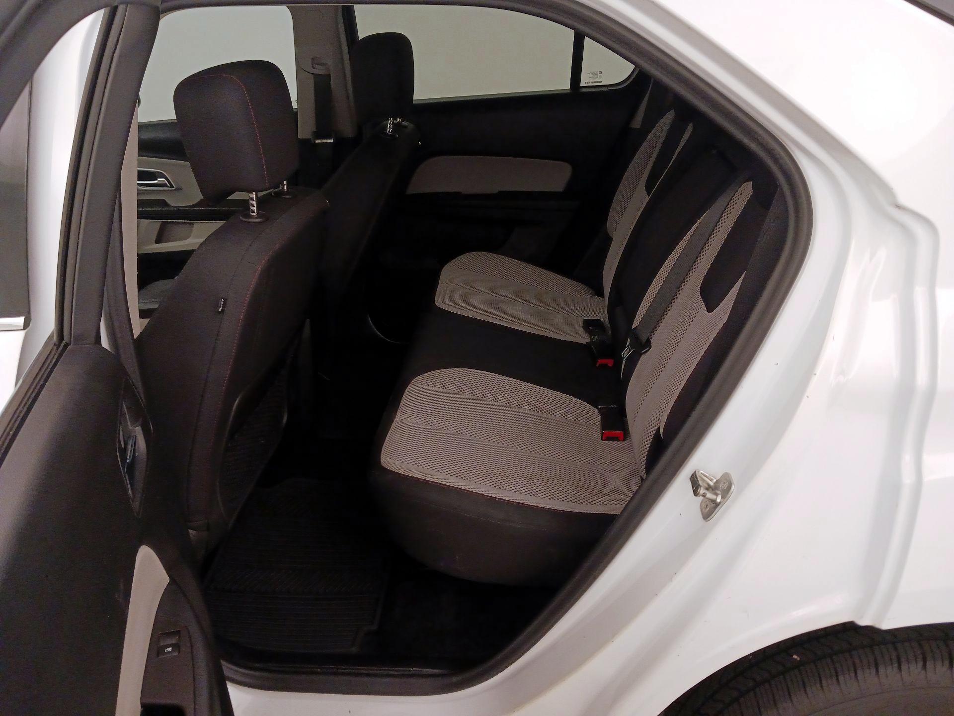 Thumbnail: 2016 Chevrolet Equinox - 18