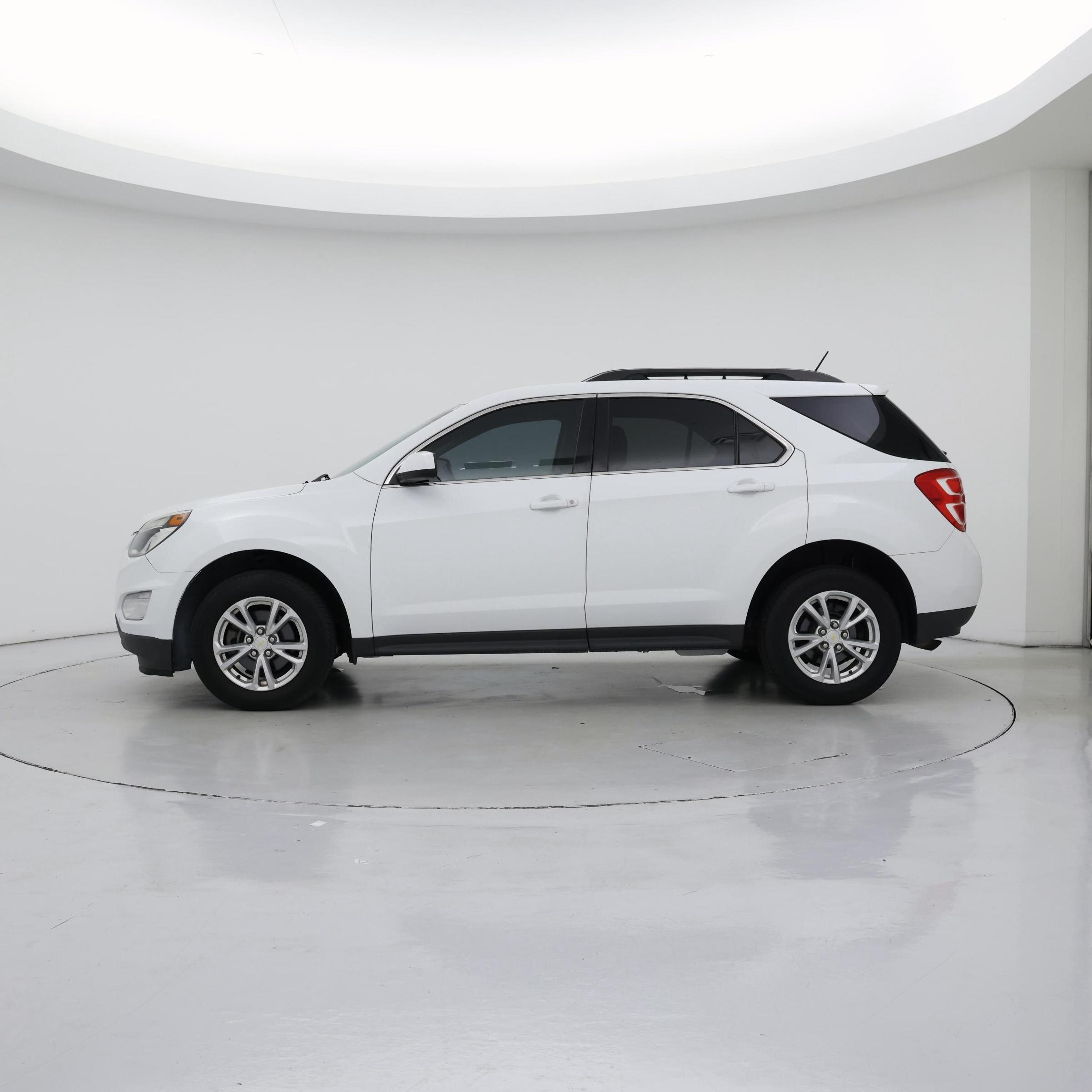 Thumbnail: 2016 Chevrolet Equinox - 3