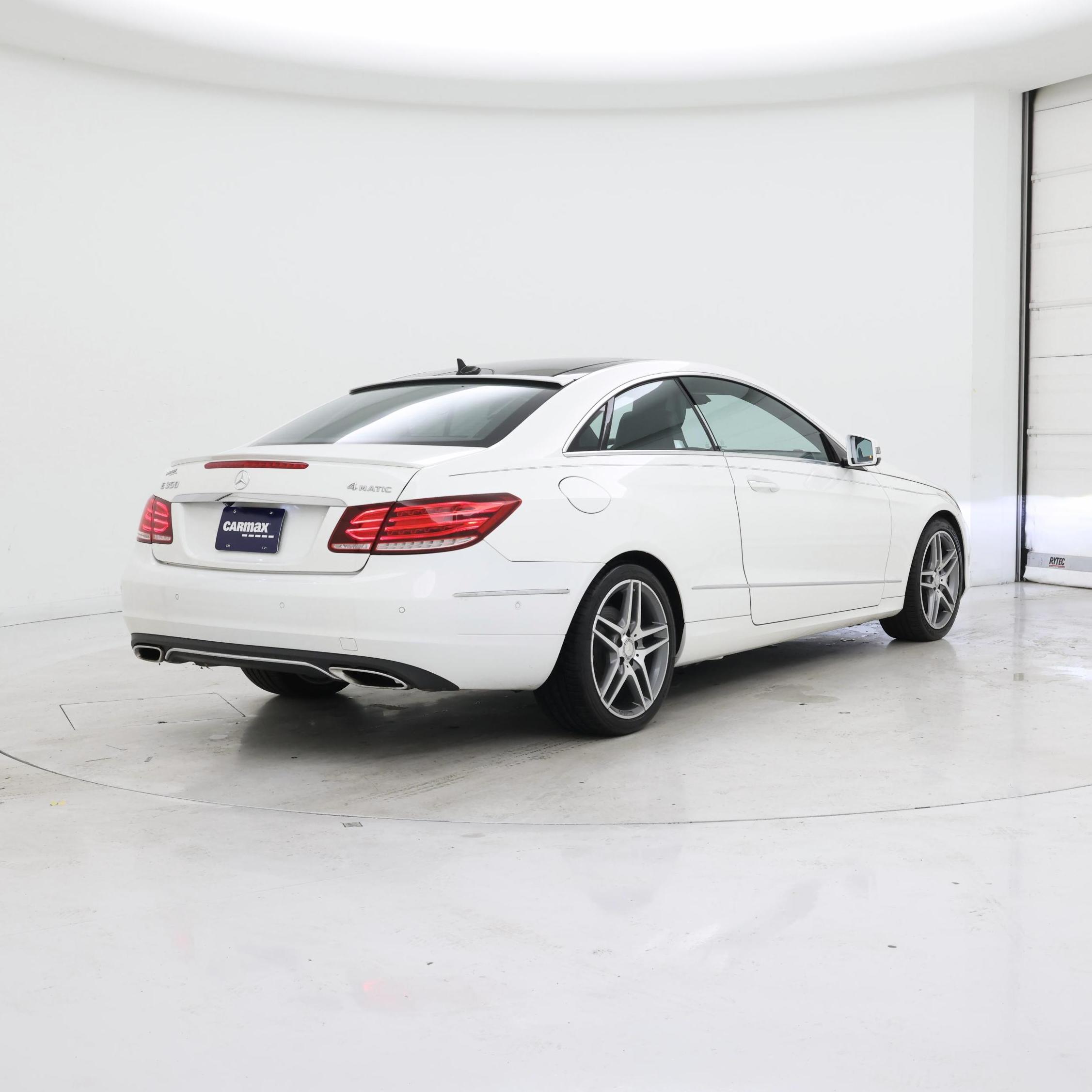 Thumbnail: 2014 Mercedes-Benz E-Class - 8