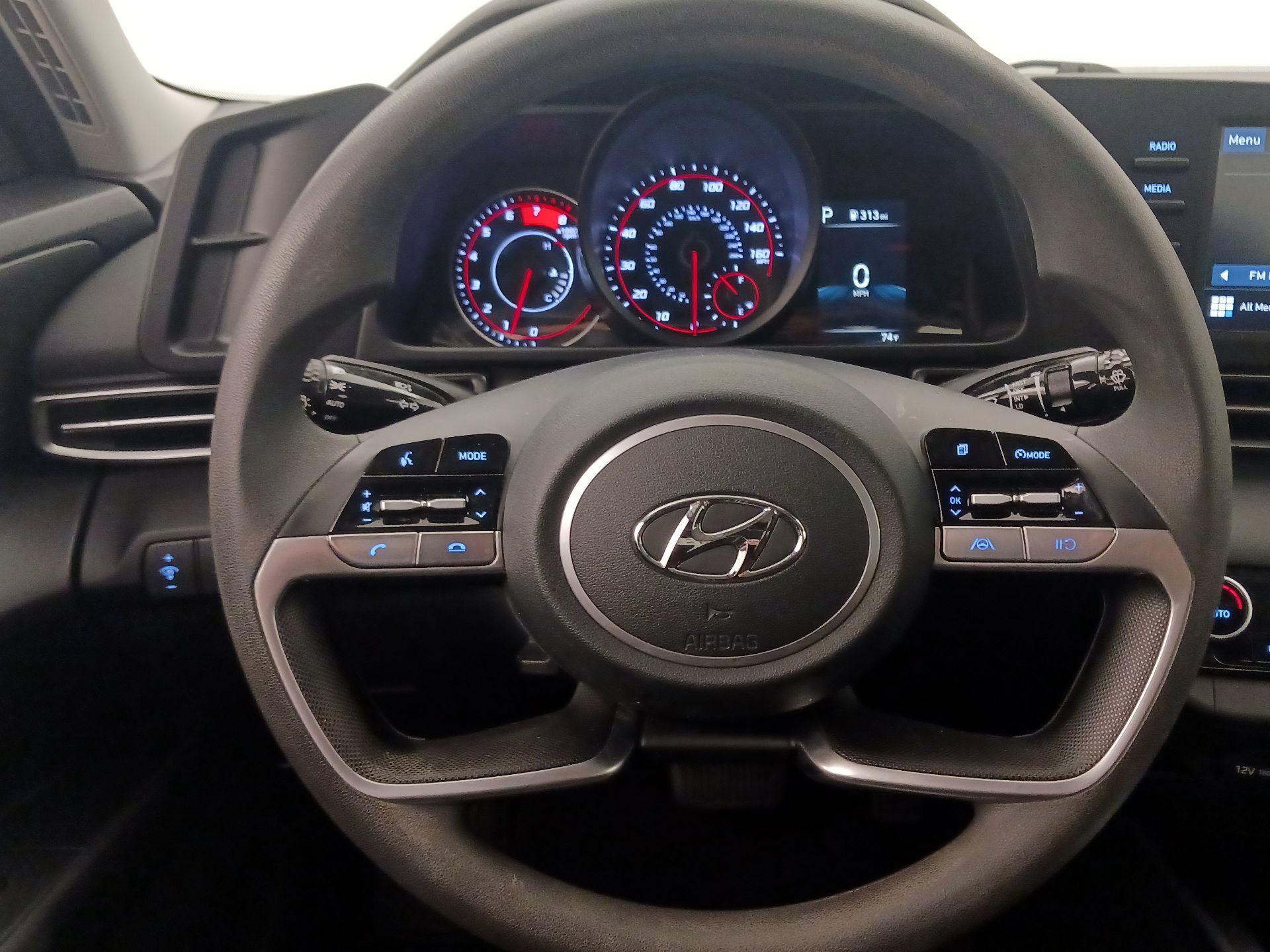 Thumbnail: 2022 Hyundai Elantra - 10