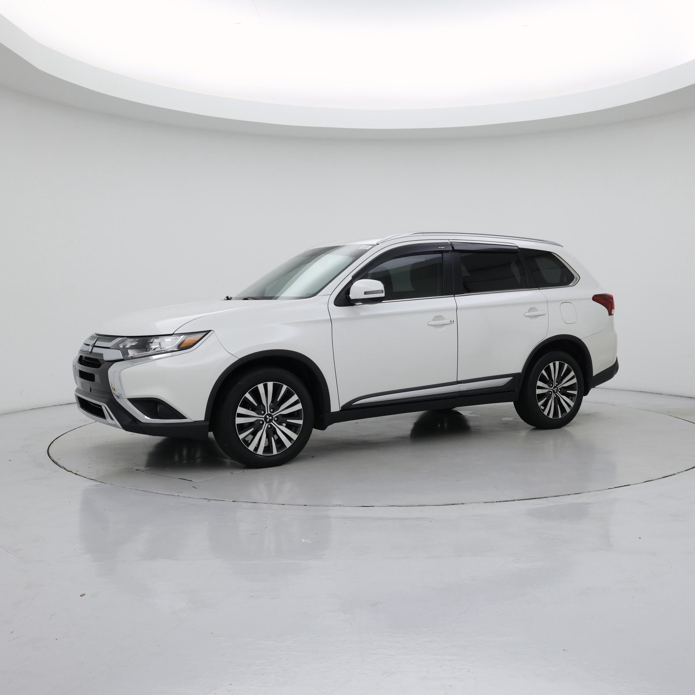 Thumbnail: 2019 Mitsubishi Outlander - 4